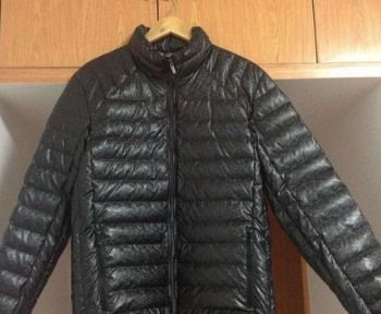 羽绒服晾干后，如何让内部羽绒恢复蓬松均匀？实用指南